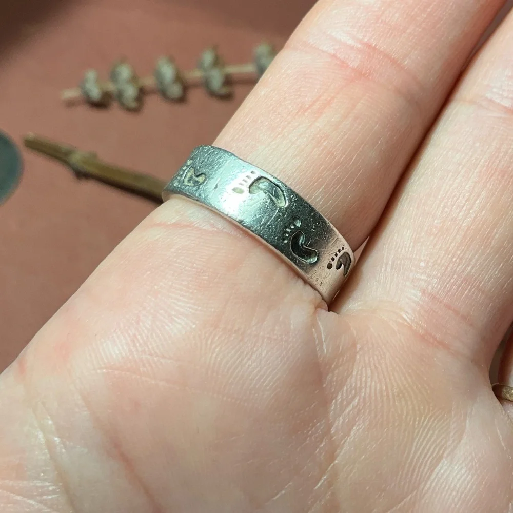 👣 Sterling Silver Footprint Ring